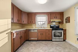 83 Dean St, Norwood, MA 02062 - Photo 15