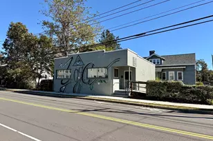 487 Burncoat St, Worcester, MA 01606 - Photo 1