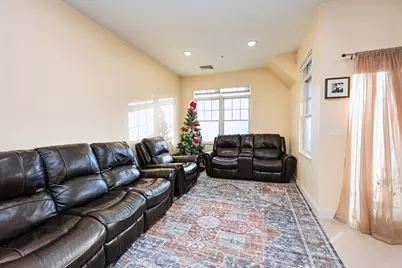 614 Pond St #1411, Braintree, MA 02184 - Photo 3