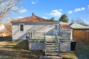 73 Gifford Ave, Dartmouth, MA 02747 - Photo 3