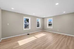 73 Gifford Ave, Dartmouth, MA 02747 - Photo 9