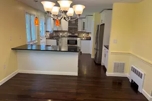 793 Dedham St, Newton, MA 02459 - Photo 23