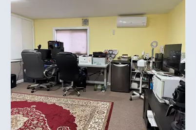 47 Shawmut St, Revere, MA 02151 - Photo 17