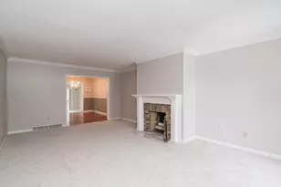 13 Castle Hills Rd, Agawam, MA 01001 - Photo 7