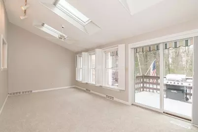 13 Castle Hills Rd #B, Agawam, MA 01001 - Photo 17