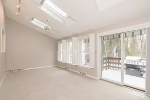 13 Castle Hills Rd, Agawam, MA 01001 - Photo 17