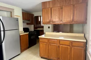 147 Summer St, Medford, MA 02155 - Photo 7