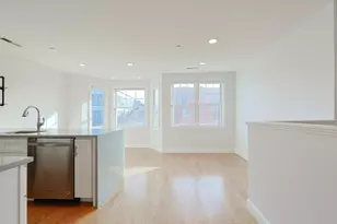 375 Dorchester St, Boston, MA 02127 - Photo 9