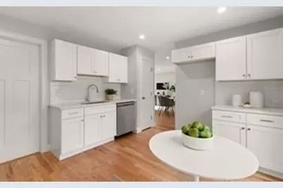 4 Barracks Road #4, Hudson, MA 01749 - Photo 3