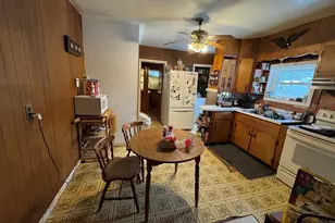 15 Orlando Ave, Pittsfield, MA 01201 - Photo 5