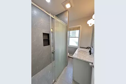 19 Roslyn St #2, Salem, MA 01970 - Photo 3