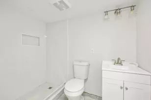 18 Lynn St, Malden, MA 02148 - Photo 31