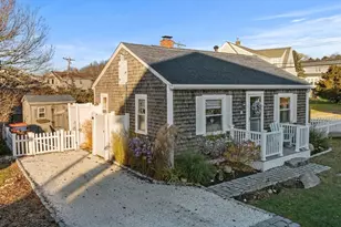 5 Beach St, Mattapoisett, MA 02739 - Photo 1