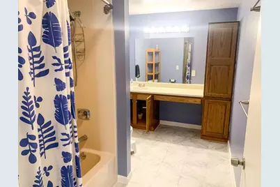 51-1/2 Hatfield St #6, Northampton, MA 01060 - Photo 9