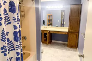 51-1/2 Hatfield St, Northampton, MA 01060 - Photo 9