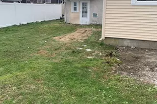 125 Mills Ave, Revere, MA 02151 - Photo 25