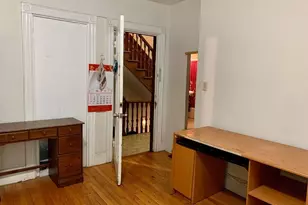 236 Cypress St, Brookline, MA 02445 - Photo 5