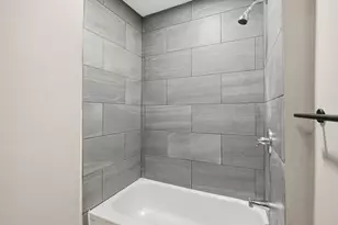 52 Osgood St, Springfield, MA 01107 - Photo 13