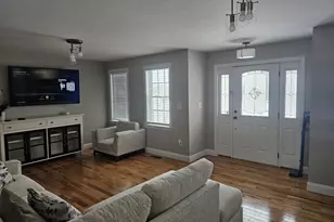 234 Kilburn St, Fall River, MA 02724 - Photo 9