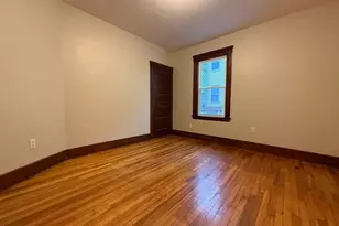 38 Ames St, Worcester, MA 01604 - Photo 9