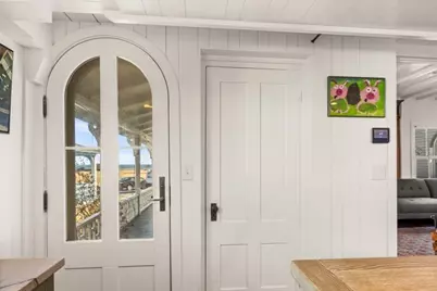 33 Ocean Ave, Oak Bluffs, MA 02557 - Photo 11