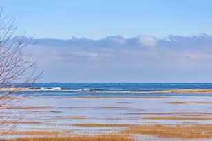 8 Dewey Ave, Sandwich, MA 02563 - Photo 3