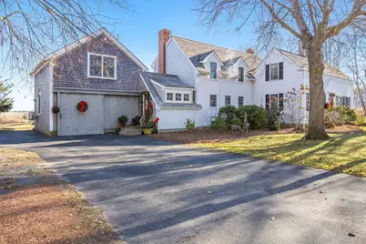 8 Dewey Ave, Sandwich, MA 02563 - Photo 33