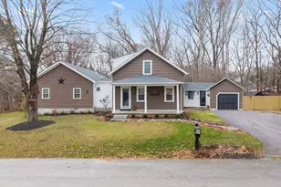 7 Nipmuck Dr, Webster, MA 01570 - Photo 1