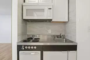 70 Southbridge St, Worcester, MA 01608 - Photo 5