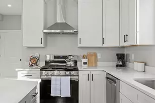 143 Meeson St, Fall River, MA 02724 - Photo 13