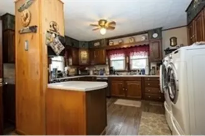 664 Stafford, Leicester, MA 01542 - Photo 5