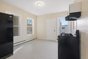 75 Bellingham St, Chelsea, MA 02150 - Photo 13