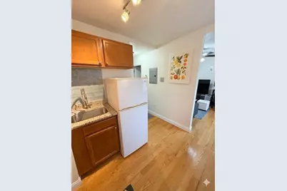 1054 Cambridge St #4F, Cambridge, MA 02139 - Photo 3