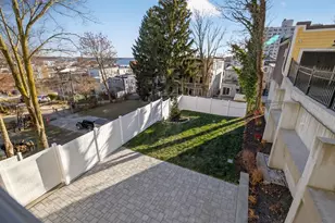 427 E 6th St, Boston, MA 02127 - Photo 23