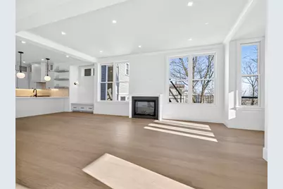 427 E 6th St #1, Boston, MA 02127 - Photo 7