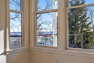 427 E 6th St, Boston, MA 02127 - Photo 9