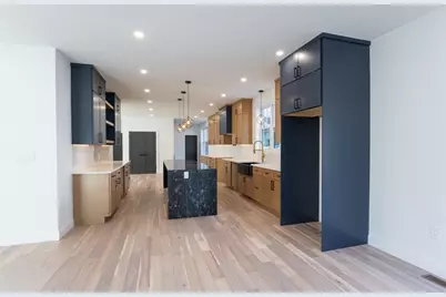 2 Spring Meadow Dr, Southborough, MA 01772 - Photo 5