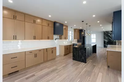 2 Spring Meadow Dr, Southborough, MA 01772 - Photo 3