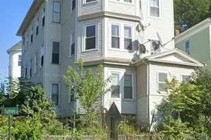 37 Vernon St, Worcester, MA 01610 - Photo 1