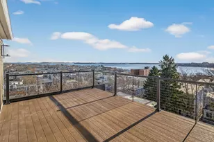 427 E 6th St, Boston, MA 02127 - Photo 11