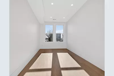 427 E 6th St #3, Boston, MA 02127 - Photo 15
