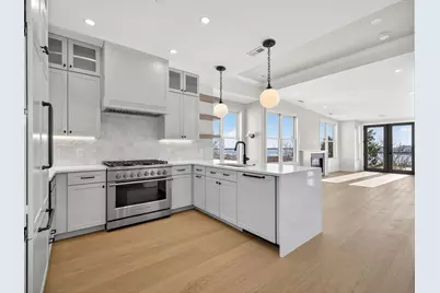 427 E 6th St #3, Boston, MA 02127 - Photo 1