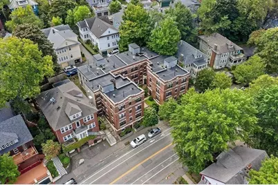 588 Washington St #4, Brookline, MA 02446 - Photo 7