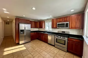 284 Torrey St, Brockton, MA 02301 - Photo 3