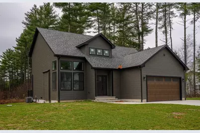 17 Woodland Ln, Belchertown, MA 01007 - Photo 3