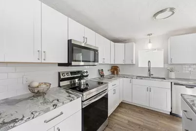 2 Cycle St, Westfield, MA 01085 - Photo 7