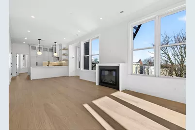 427 E 6th St #2, Boston, MA 02127 - Photo 5