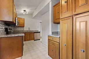 12 Wright St, Stoneham, MA 02180 - Photo 11