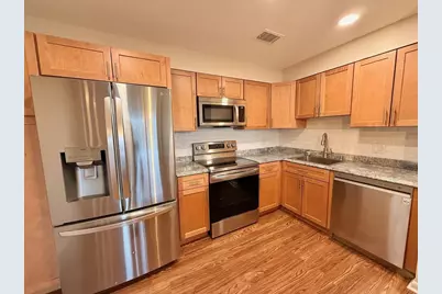 1006 Paradise Rd #3R, Swampscott, MA 01907 - Photo 5