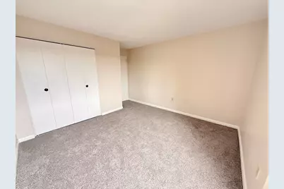 1006 Paradise Rd #3R, Swampscott, MA 01907 - Photo 15